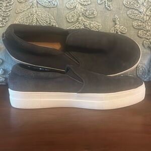 Steve Madden Gills Sneaker